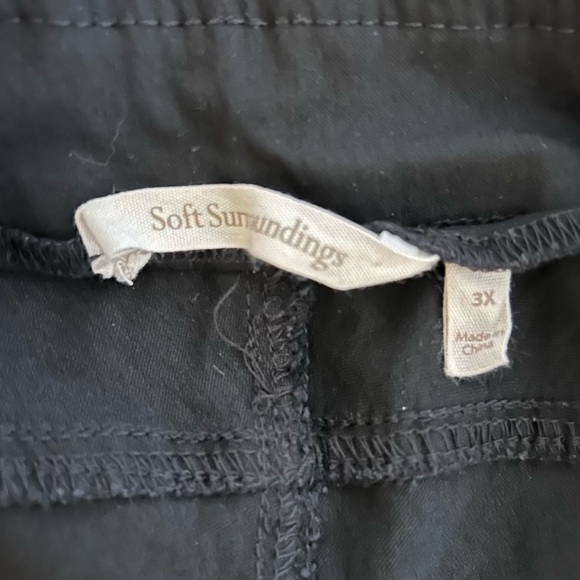 SOFT SURROUNDINGS Pull-on Style Pants in Black - Picture 5 of 6